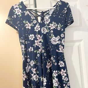 Aeropostale, Large, dark blue with floral flowers